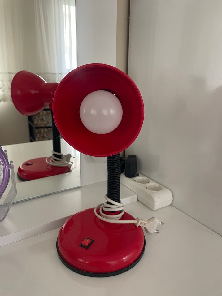 Kırmızı Masa Lambası - Görsel 2
