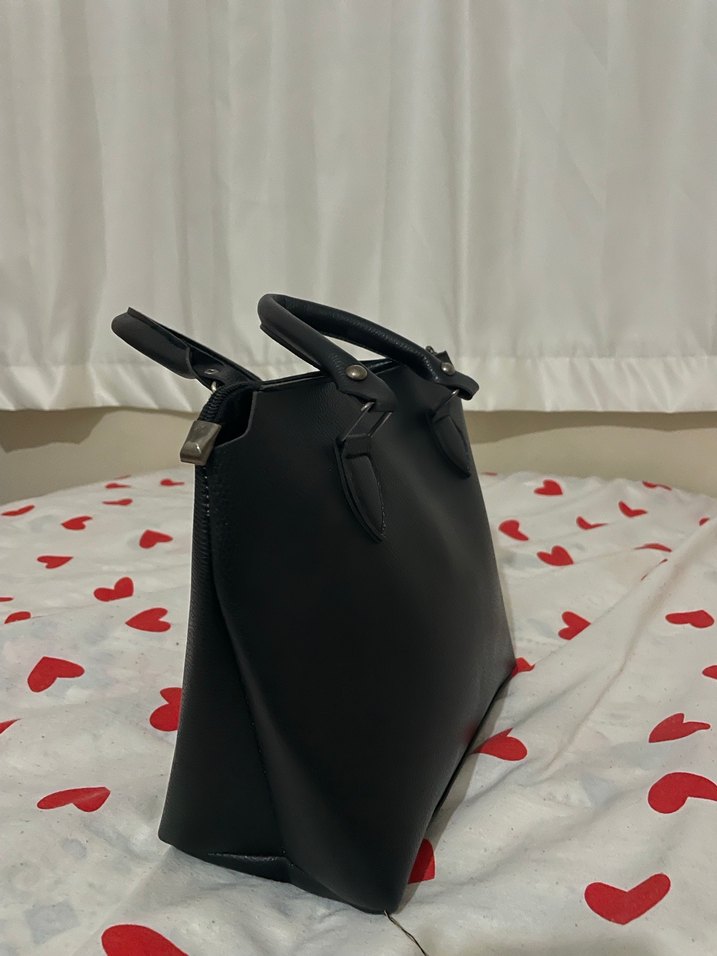 Siyah Deri Fermuarlı İş Çantası - Görsel 3