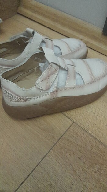 40 Beden Yazlık spor sandalet