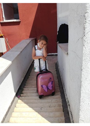 Diğer Pembe Kelebekli Cocuk Valizi