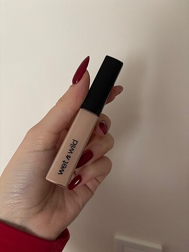 Wet n wild kapatıcı