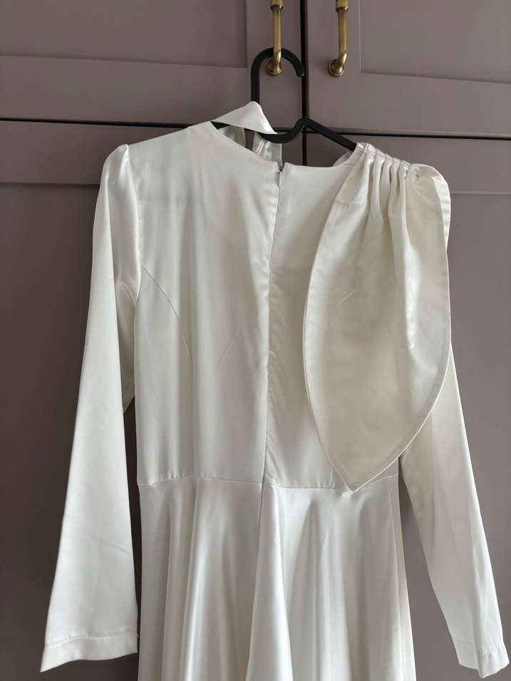 Birgül Bektaş Modern Klasik Beyaz Gelinlik Elbise - Görsel 3