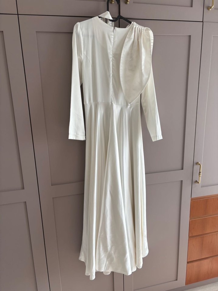 Birgül Bektaş Modern Klasik Beyaz Gelinlik Elbise - Görsel 4