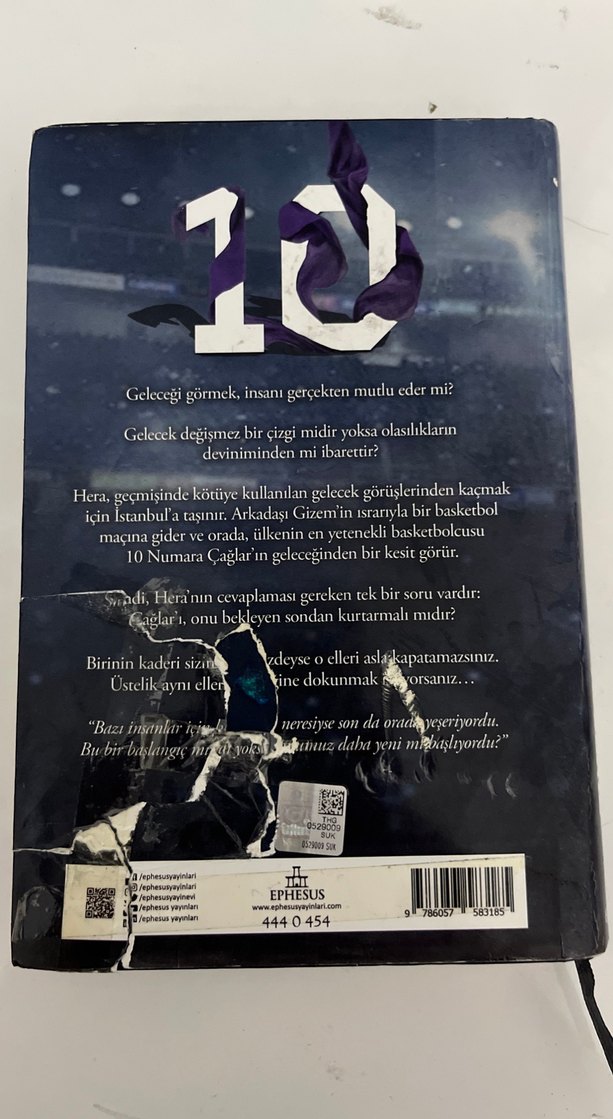 Çemberin Altında - Gamze Aydeniz - Görsel 2