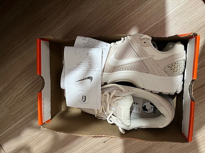 40 Beden Nike vomero 5