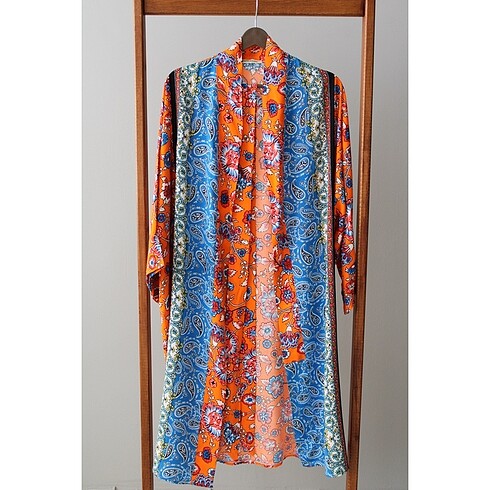 Turuncu Etnik Desen Viskon Kimono