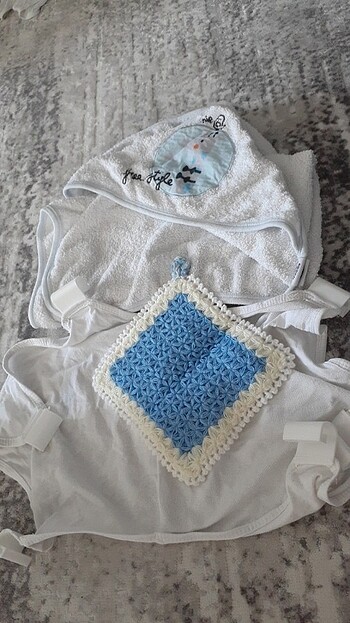 Bebek şapkalı banyo havlusu küvet bebek koruma bezi - Görsel 3