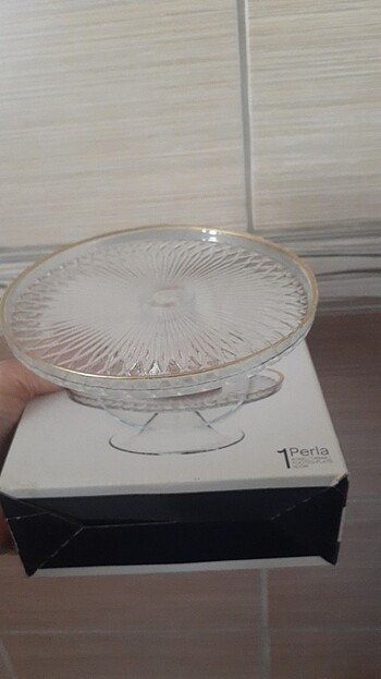 Ayaklı küçük pasta tabağı sunumluk
