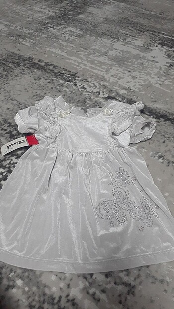 Kadife parlak elbise