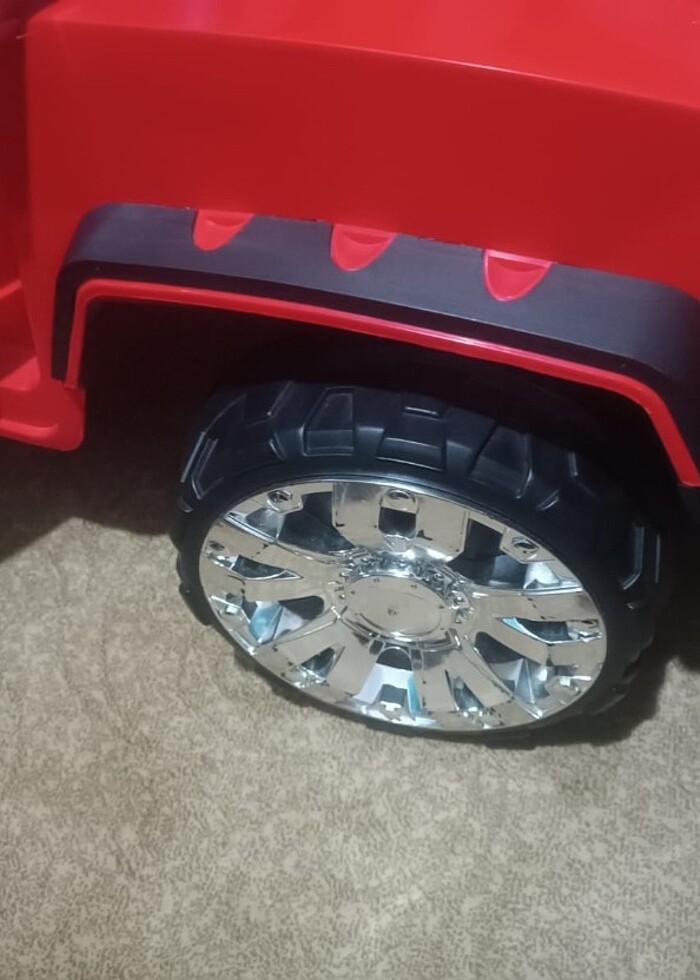 Uzaktan kumandalı ARABA 4*2 s Samy Dıscovery 12V Akülü.. - Görsel 2