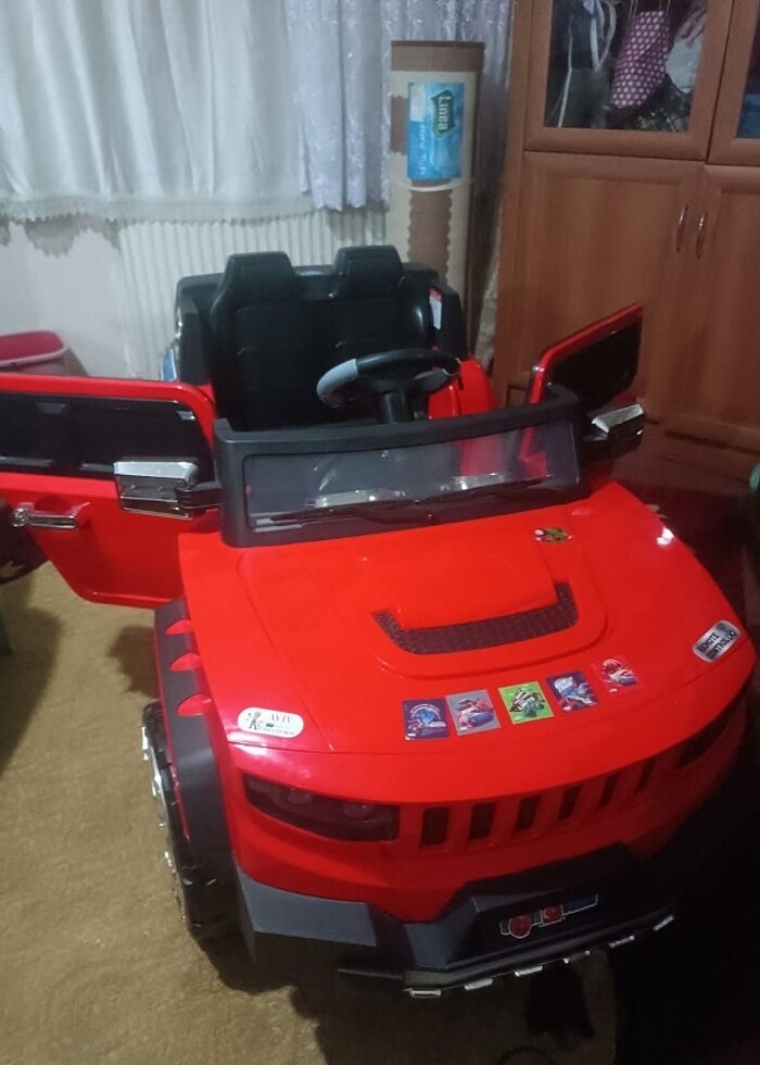 Uzaktan kumandalı ARABA 4*2 s Samy Dıscovery 12V Akülü.. - Görsel 4