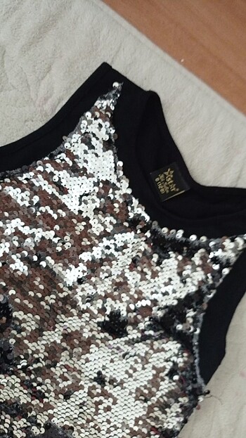 1 elbise 2 tane tişört  - Görsel 8