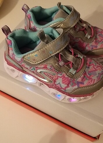 Skechers isikli taban