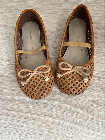 Zara 27 numara