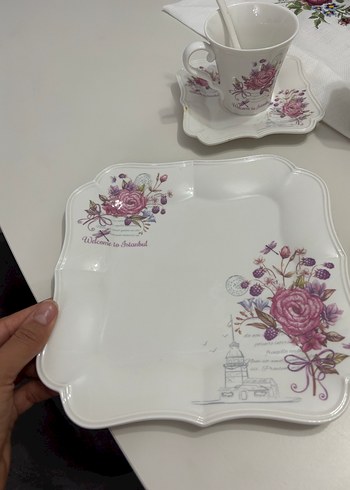 Beyaz çiçek desenli porselen kahvaltı takımı - Görsel 3