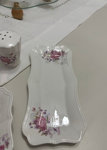 Beyaz çiçek desenli porselen kahvaltı takımı - Görsel 5