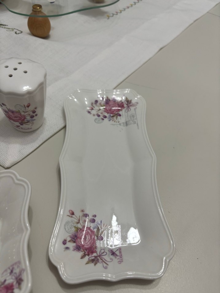 Beyaz çiçek desenli porselen kahvaltı takımı - Görsel 5