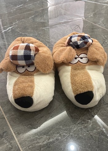 Kahverengi Erkek Peluş Ev Terliği