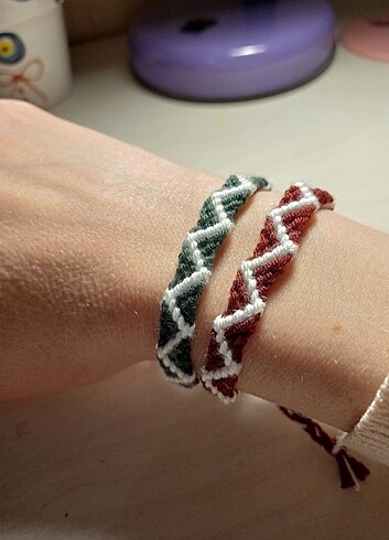 Haki-Beyaz Örgü Bileklik - Görsel 2