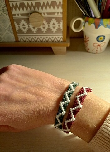 Haki-Beyaz Örgü Bileklik - Görsel 5