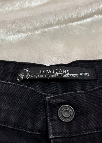 Siyah Salaş Mini Denim Şort - Görsel 3