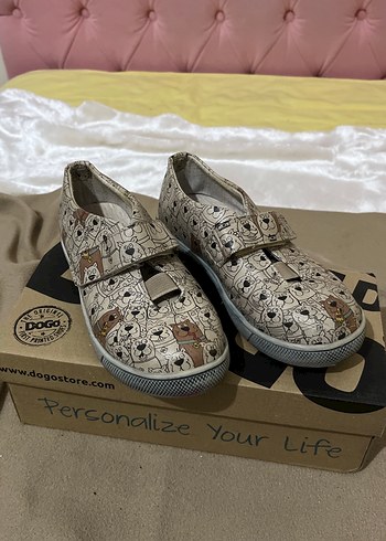 Dogo Shoes 33
