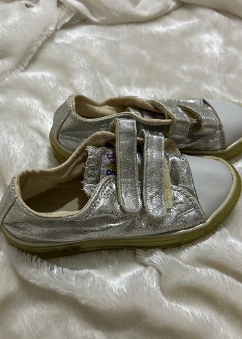 Kız Çocuk Gri Metalik Spor Ayakkabı - Görsel 2