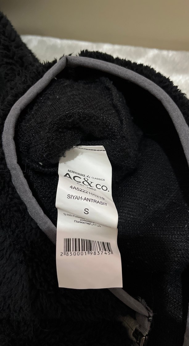 Siyah Fermuarlı Peluş Ceket - Görsel 4