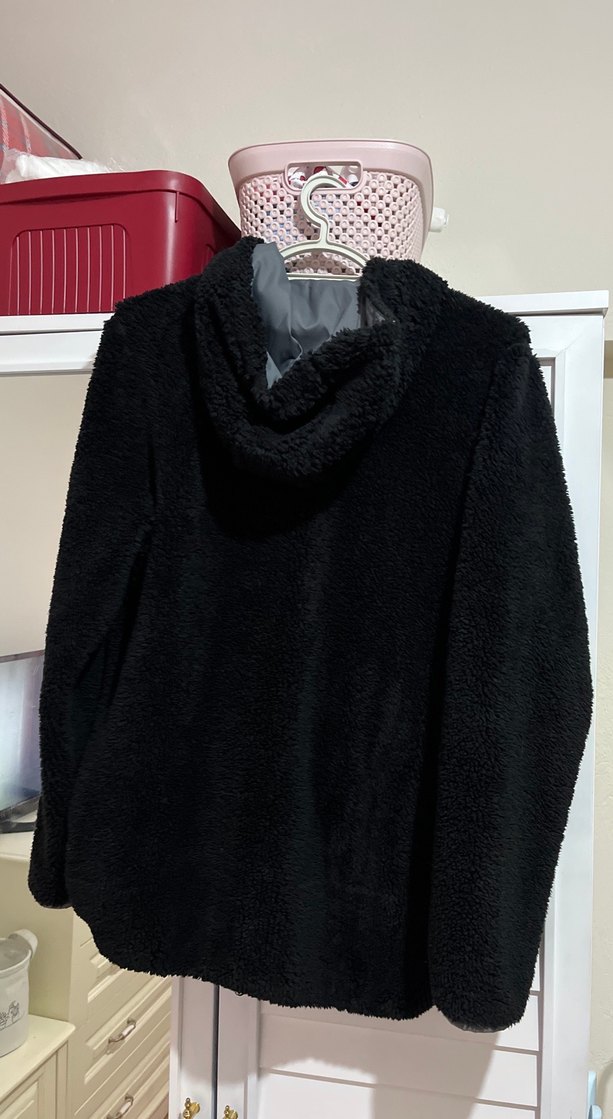 Siyah Fermuarlı Peluş Ceket - Görsel 3