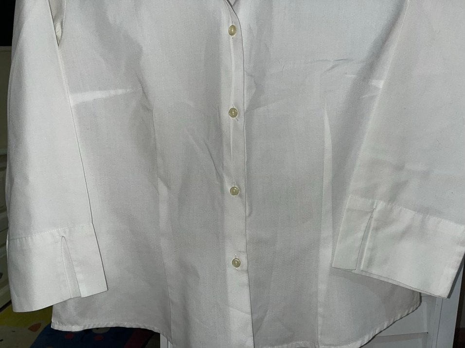 Düğmeli Beyaz Kadın Gömlek - Görsel 3