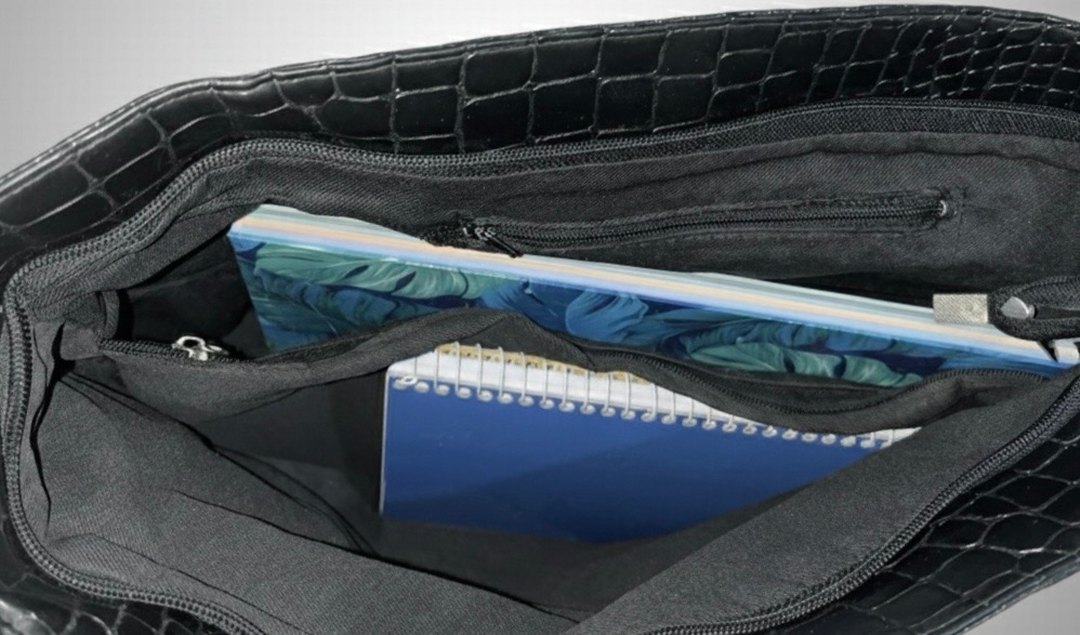 Siyah Yılan Derisi Desenli Kadın Deri Çanta - Görsel 5