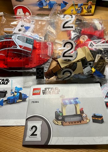 Diğer LEGO Star Wars Young Jedi 75384