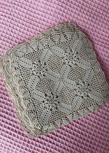 El İşi Dantel Kare Örtü - Görsel 2