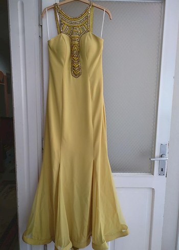 Sarı Nakışlı Uzun Abiye Elbise - Görsel 2