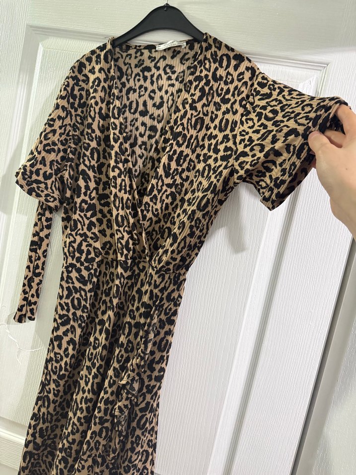 Leopar Desenli V Yaka Midi Elbise - Görsel 4