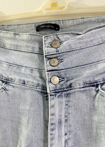 Düğmeli Gri Batik Desenli Kadın Kot Pantolon - Görsel 2