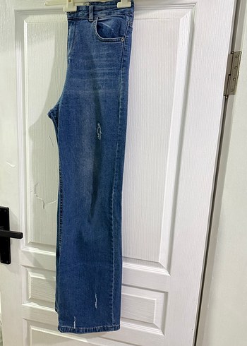 Diz Altı Yırtık Detaylı Mavi Kadın Jean - Görsel 2