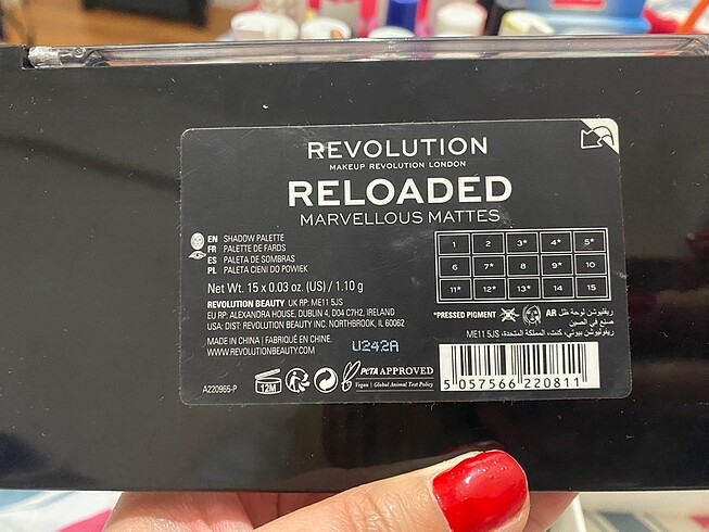 Beden Revolution marvellous mattes far paleti
