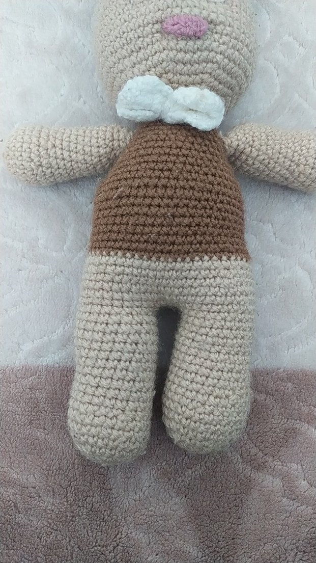 Kahverengi ve Gri Örgü Peluş Oyuncak - Görsel 3