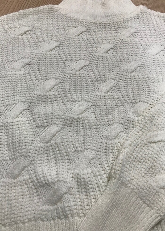 Beyaz kazak - Görsel 3