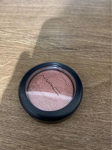 MAC Mac Allık (Hushed tone)