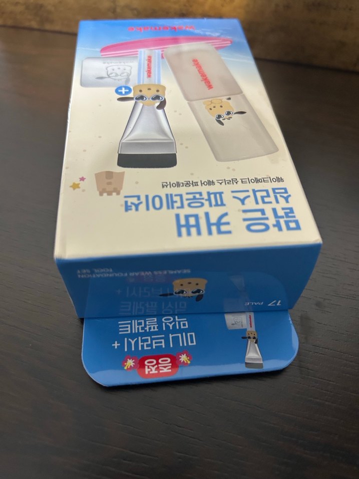 Wakemake Beyaz Sıvı Fondöten ve Mini Fırça Seti - Görsel 5