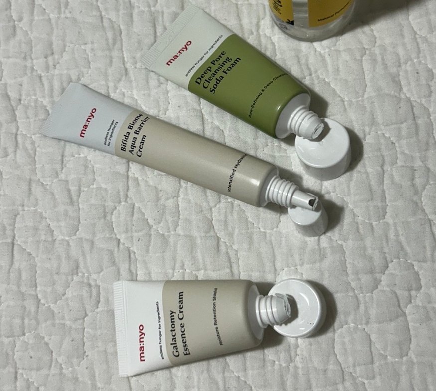 Manyo seyahat boyu cilt bakım seti - Görsel 2