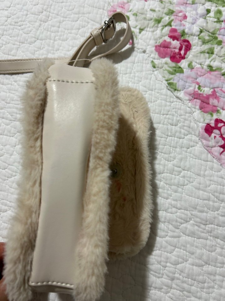 Bershka Beyaz Peluş Detaylı Kadın Çanta - Görsel 3