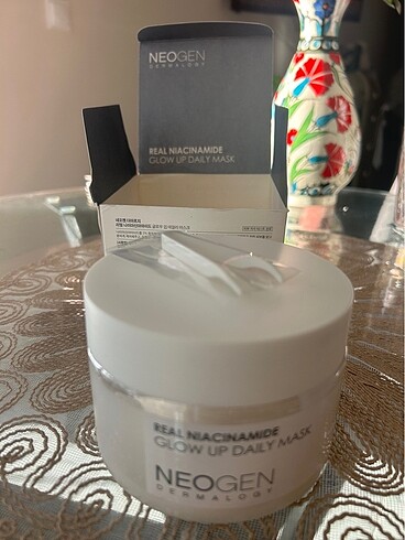 NEOGEN Gerçek Niacinamide Işıltı Veren Günlük Maske