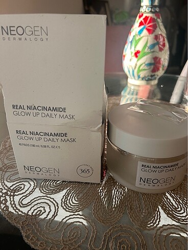 Diğer NEOGEN Gerçek Niacinamide Işıltı Veren Günlük Maske