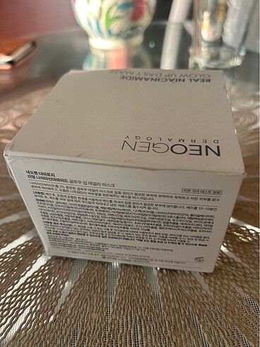  Beden Renk NEOGEN Gerçek Niacinamide Işıltı Veren Günlük Maske
