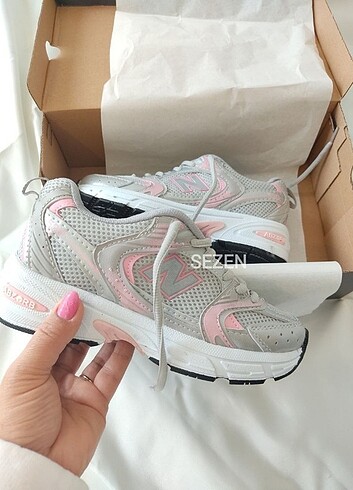 NEWBALANCE 530 metalikgri&pempe ürün kodu ( UED G310) 