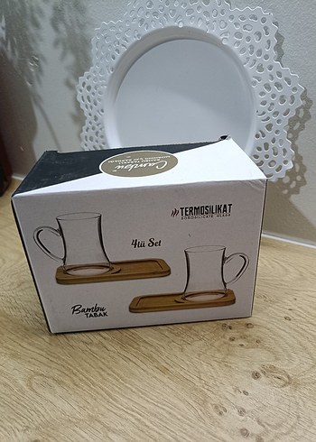 Termosilikat 4'lü Bambu Tabaklı Çay Seti