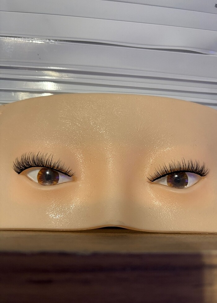 Doğal takma kirpik - Görsel 2